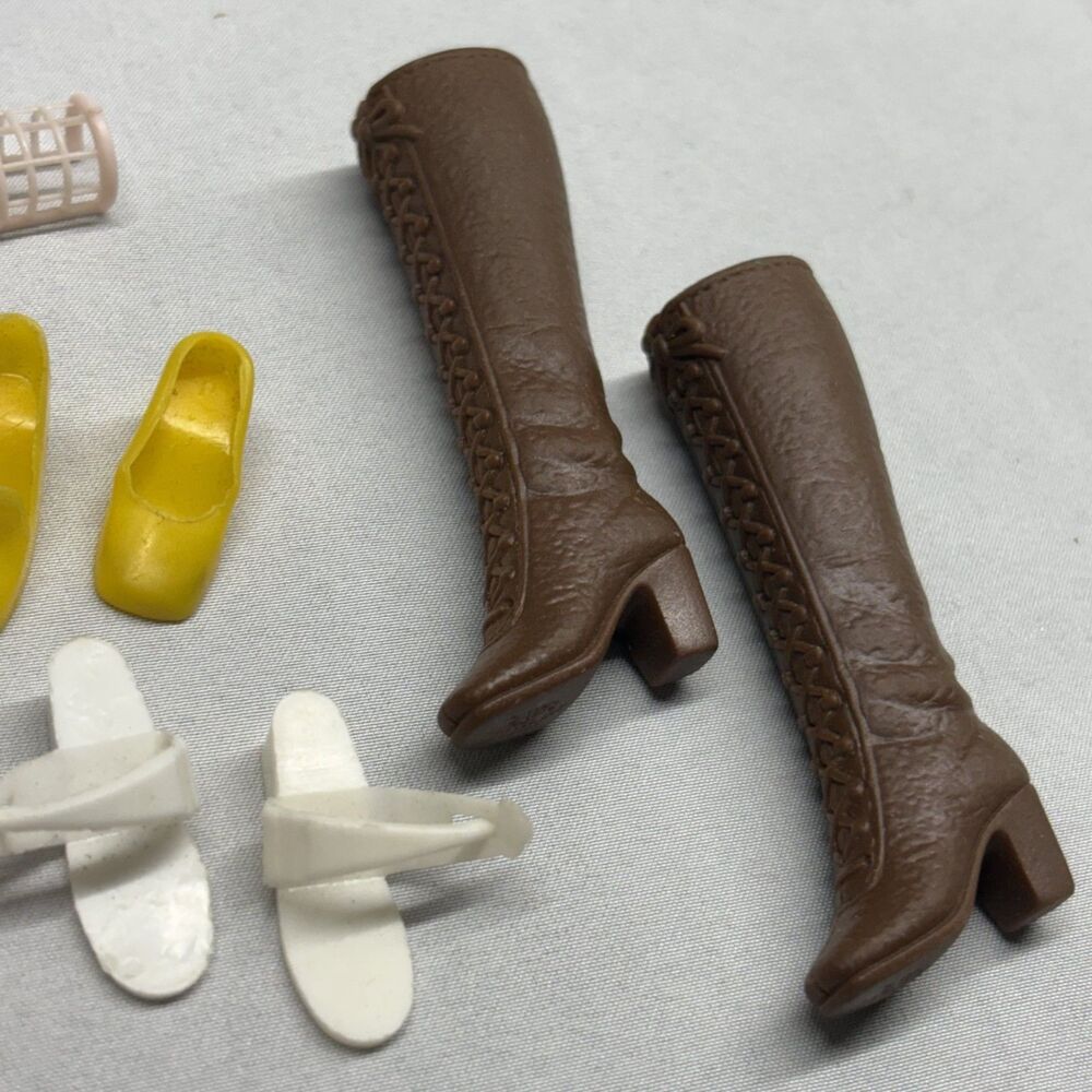 Vtg Barbie Doll Shoes Boots Accessories Lot Stockings Curlers Heels Brushes - Picture 4 of 8